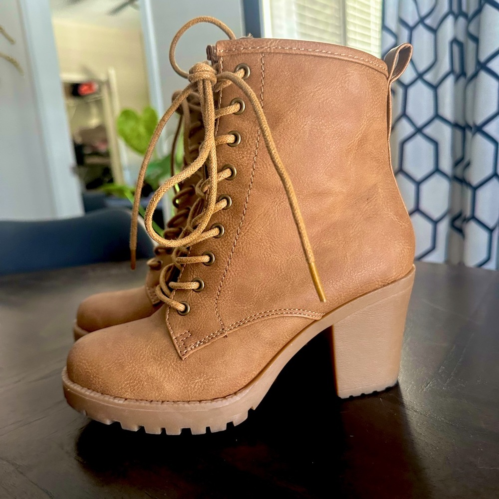 Combat style helped boots